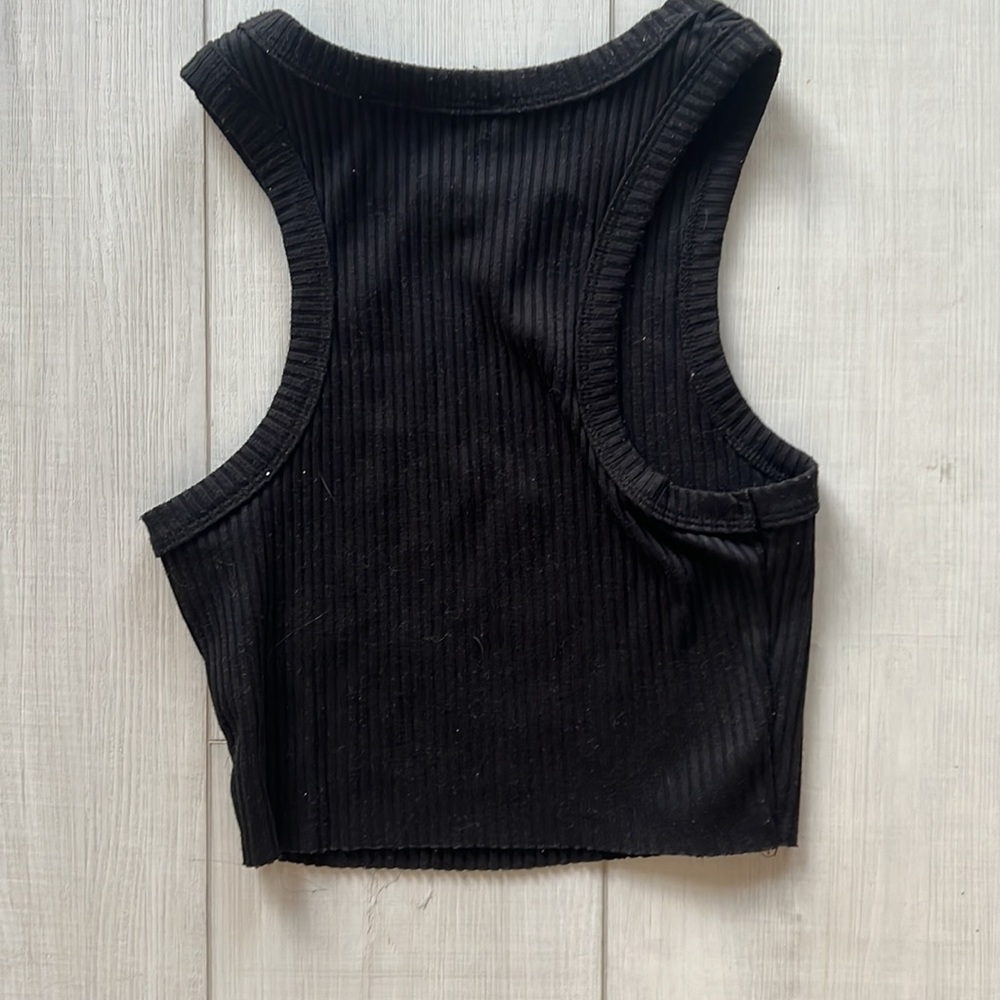 Crop top - Picture 2 of 3